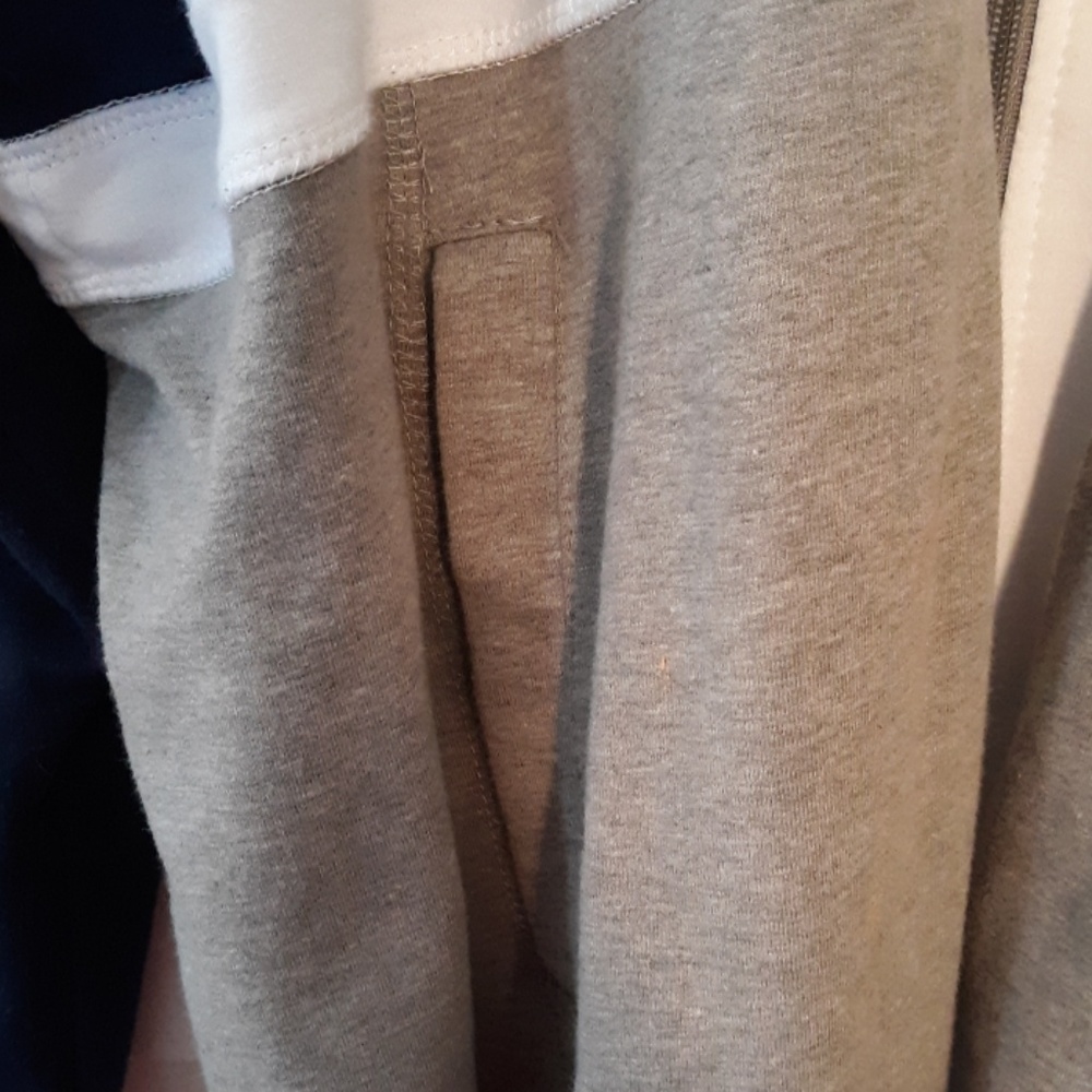 Sweatcoat - Picture 3 of 6